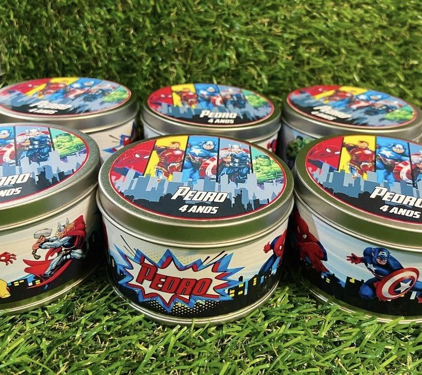 Lata de metal Vingadores Personalizada