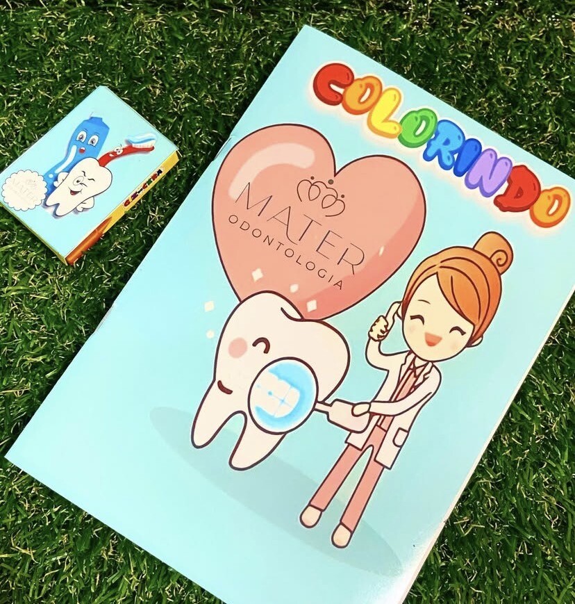Livrinho de colorir personalizado