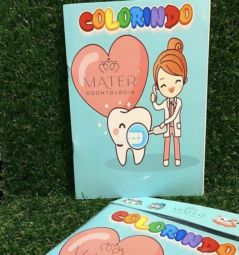 Livrinho de colorir personalizado