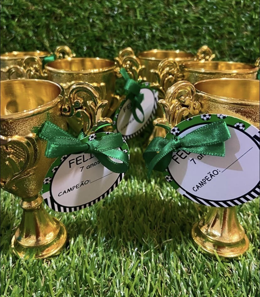 Troféu Dourado com Tag Personalizada
