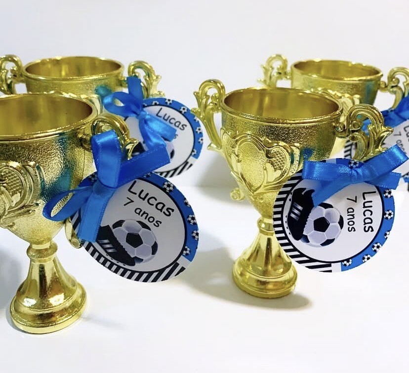 Troféu Dourado com Tag Personalizada