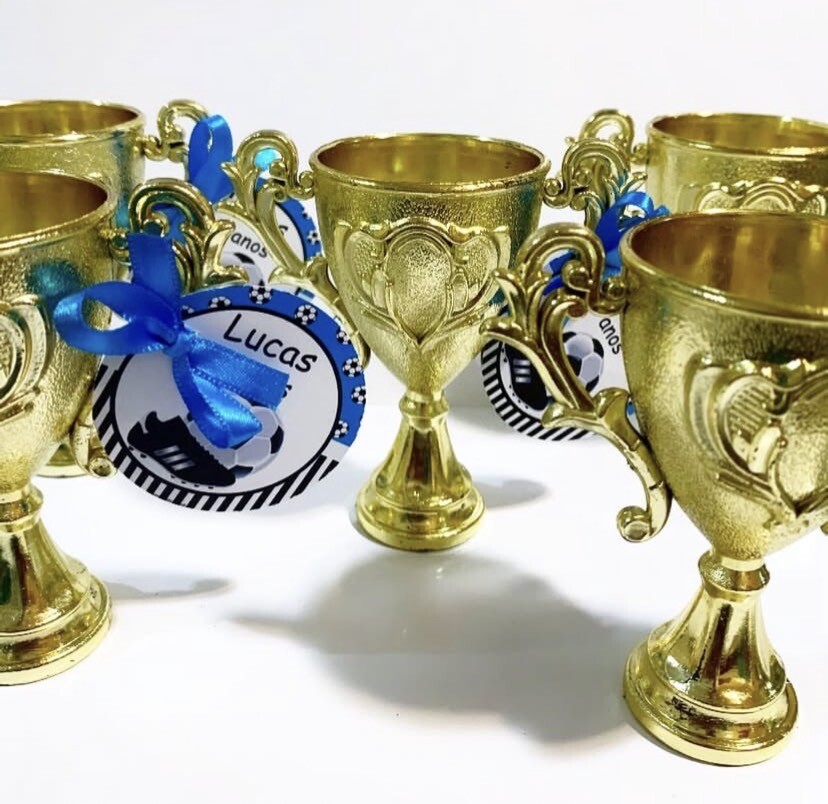 Troféu Dourado com Tag Personalizada