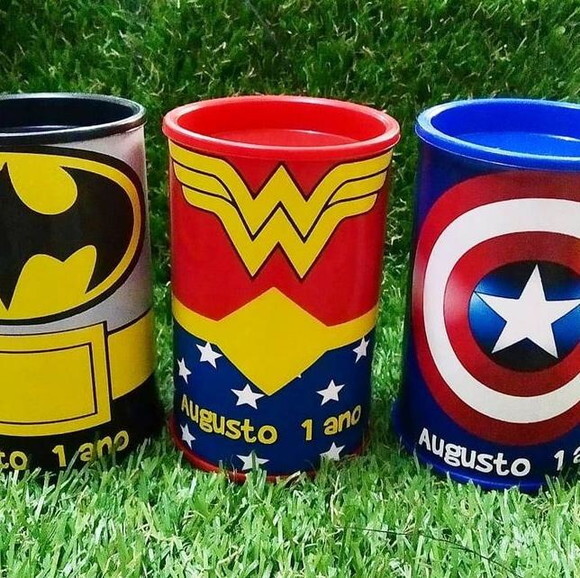 Cofrinhos Super Heróis Personalizados