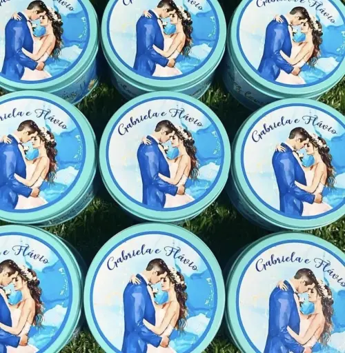 Latinha de casamento personalizada