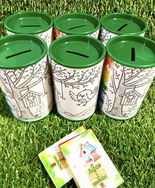 Cofrinho de colorir personalizado