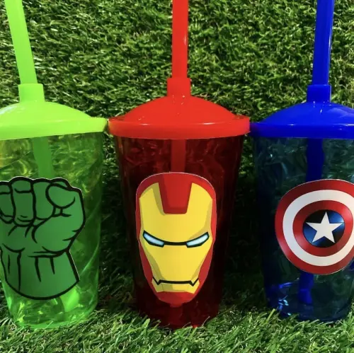 Copo super heróis logo personalizado