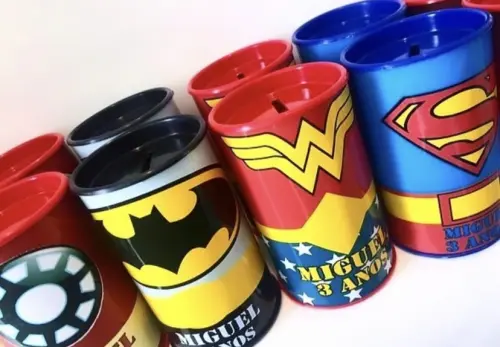 Cofrinhos personalizados heróis