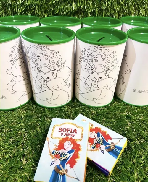 Cofrinho de colorir personalizado