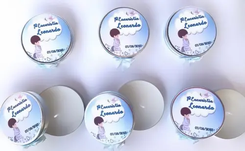 Latinha com vela Personalizada