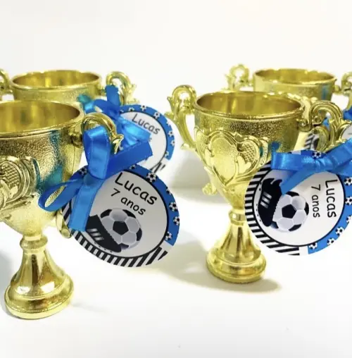 Troféu Dourado com Tag Personalizada