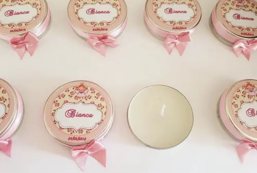 Latinha com vela Personalizada