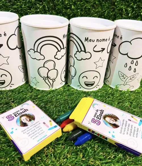 Cofrinho de colorir personalizado