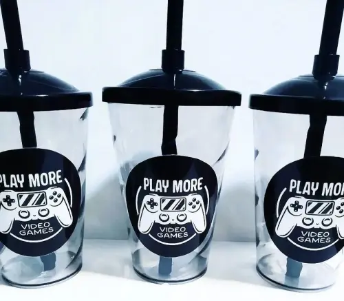 Copo com canudo personalizado Gamer
