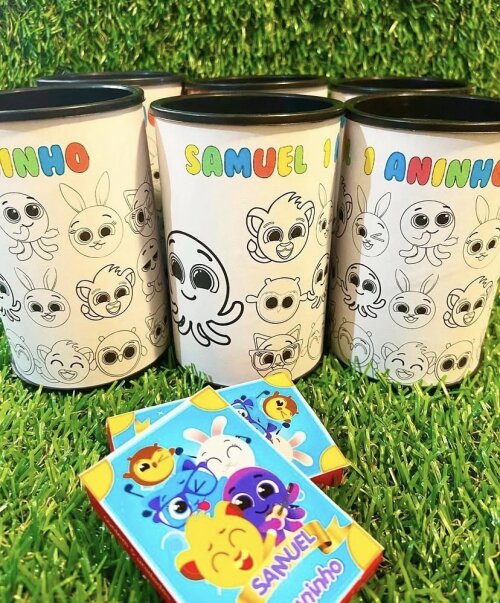 Cofrinho de colorir personalizado