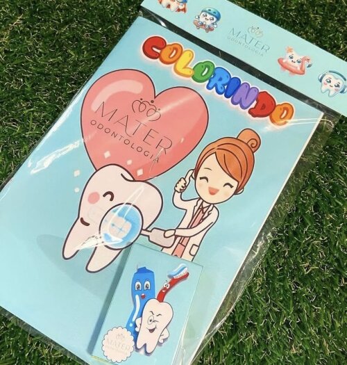 Livrinho de colorir personalizado