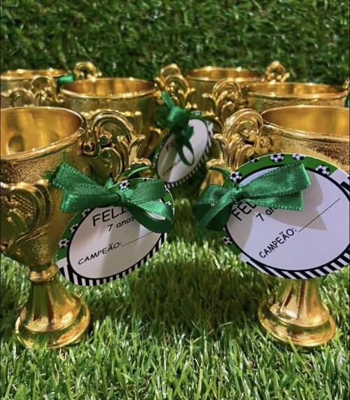 Troféu Dourado com Tag Personalizada