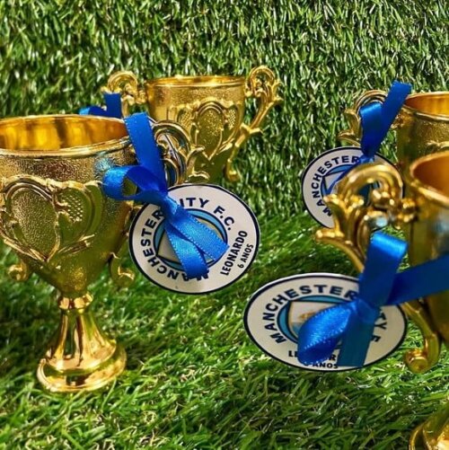 Troféu Dourado com Tag Personalizada