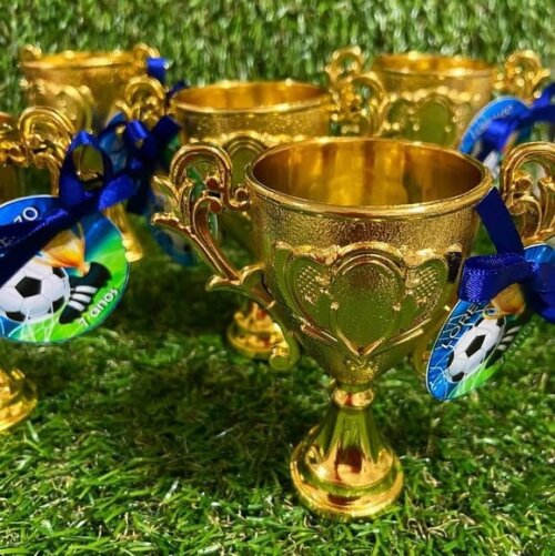Troféu Dourado com Tag Personalizada