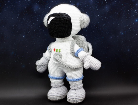 Astronauta em Amigurumi