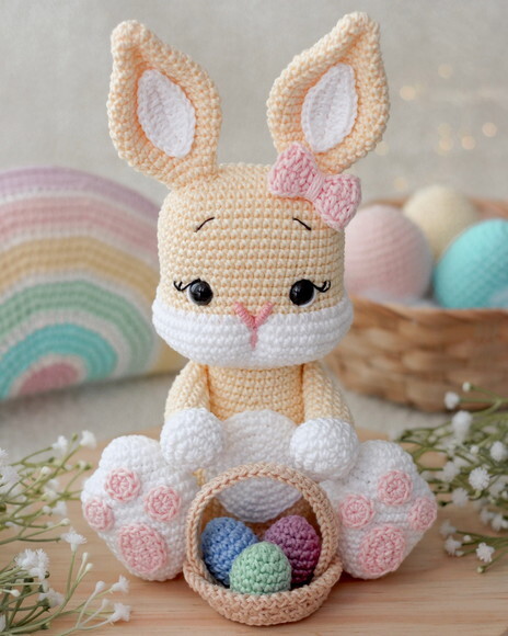 Coelhinha da Páscoa Lilica em Amigurumi
