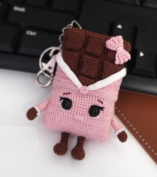 Chaveiro Barra de Chocolate Amigurumi