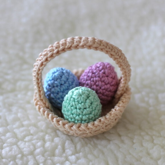Coelhinha da Páscoa Lilica em Amigurumi
