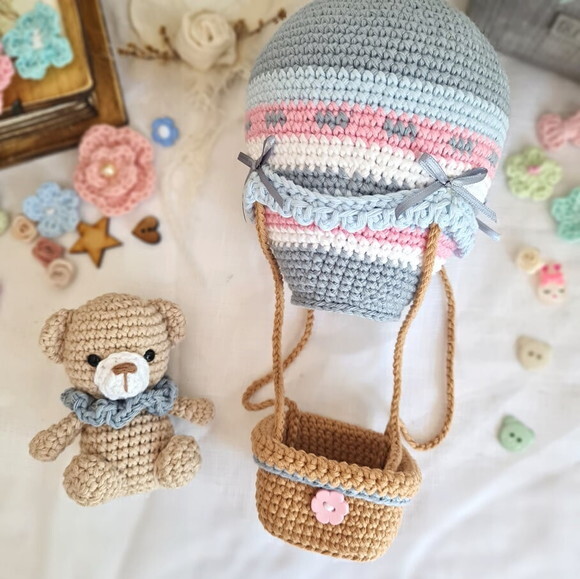 Ursinho no Balão Amigurumi