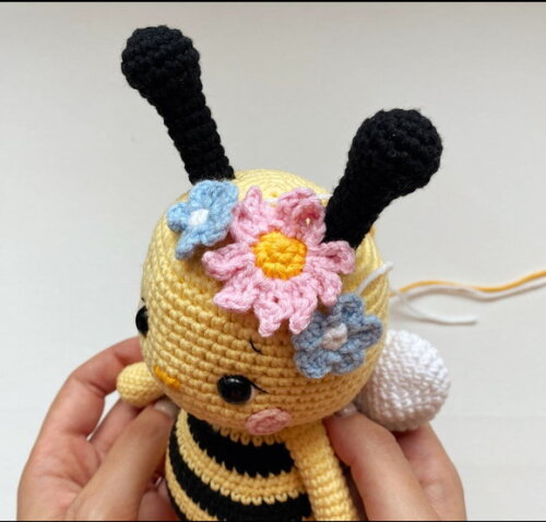 Abelhinha Lily em Amigurumi