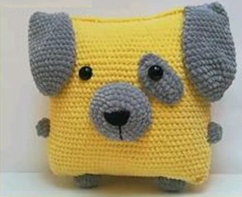 Almofada Cachorrinho em Crochê