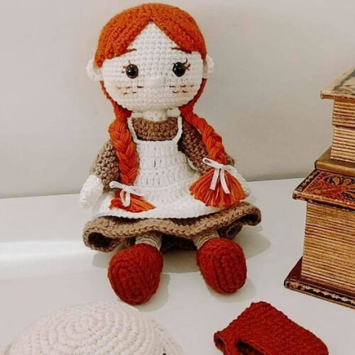 Boneca Anne - Amigurumi (série Anne With An E)