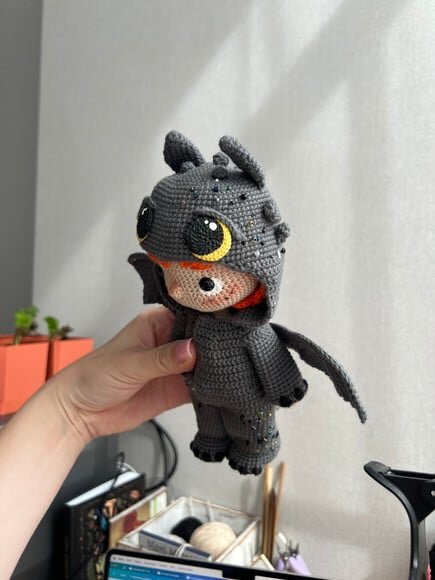 Boneco com Fantasia do Banguela em Amigurumi