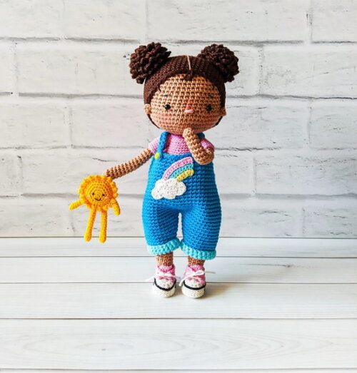 Bonequinha Aurora em Amigurumi
