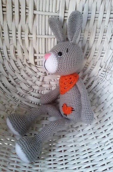 Coelho em Crochê "amigurumi"