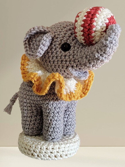 Elefantinho de Circo em Amigurumi