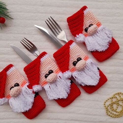 Porta Talheres Papai Noel em Amigurumi