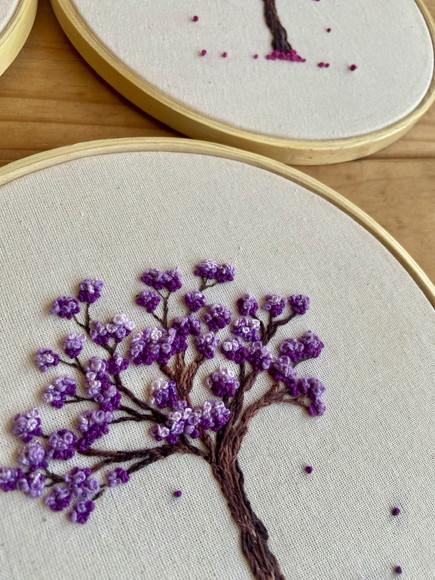 Bastidor Bordado Ipê Roxo (bastidor 20 Cm)