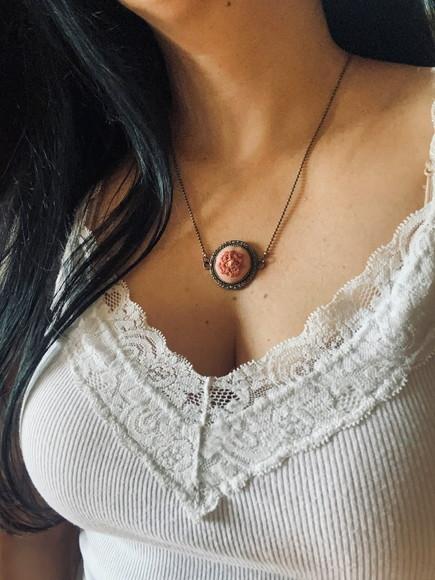 Colar Bordado Rosa Chá I