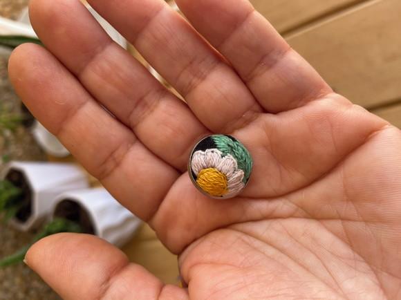 Pin (broche) Bordado