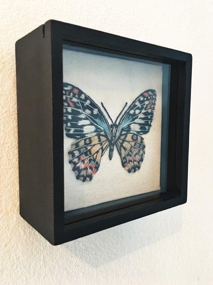 Quadro Bordado Borboleta Limão
