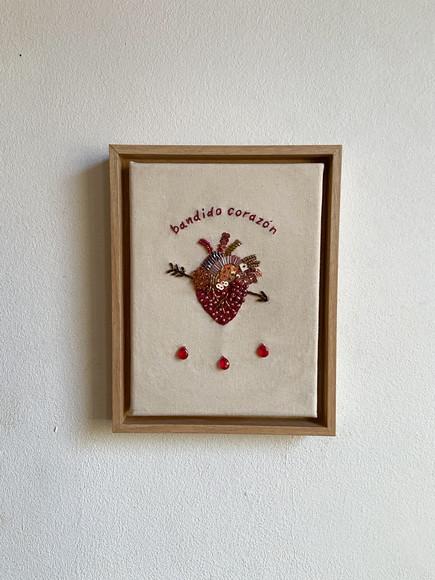 Quadro Bordado Bandido Corazón