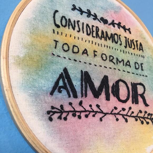 Bastidor bordado Toda forma de amor