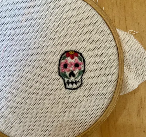 Anel Bordado Catrina