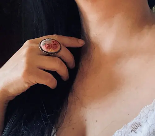 Anel Bordado Rosa Chá I