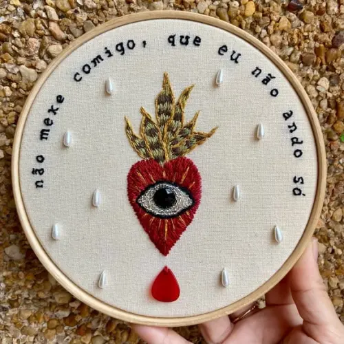 Bastidor Bordado Eu Não Ando Só