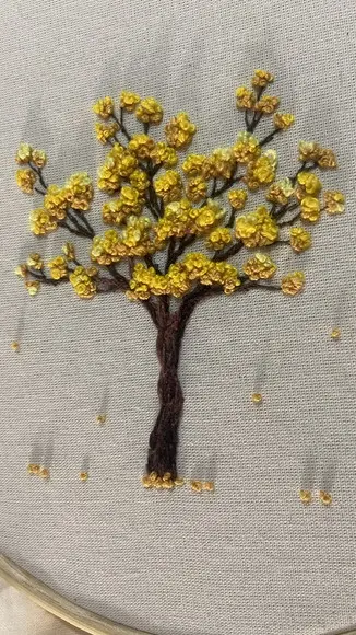 Bastidor bordado Ipê Amarelo (bastidor 20 cm)