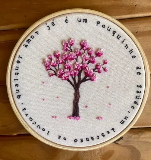Bastidor Bordado Ipê Rosa + Guimarães Rosa (pronta Entrega)