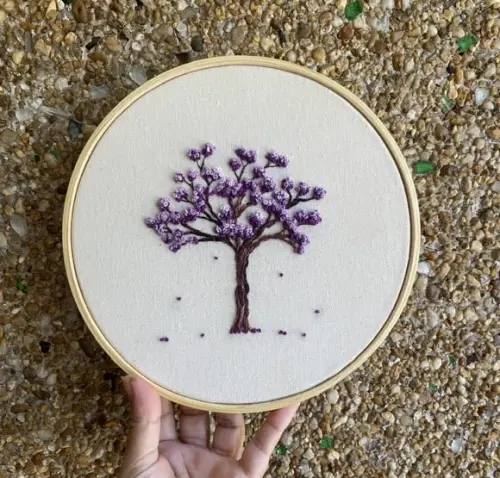 Bastidor Bordado Ipê Roxo (bastidor 20 Cm)
