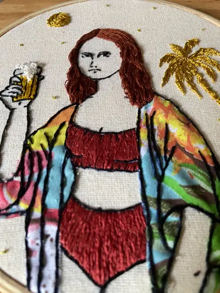 Bastidor Bordado Monalisa e a Cervejinha