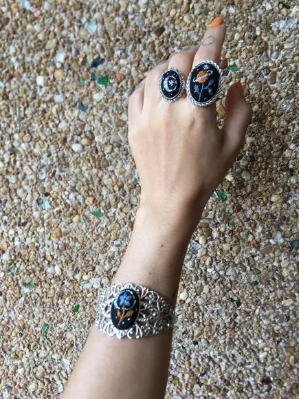 Bracelete Bordado Flores Astrais