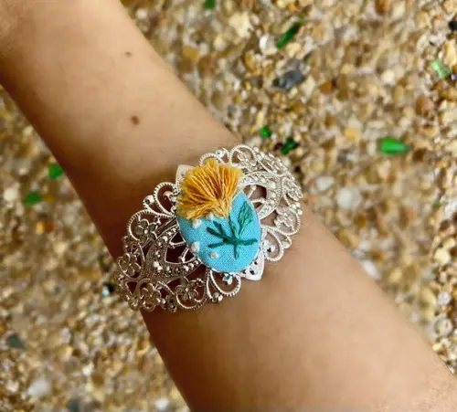 Bracelete Bordado Azul